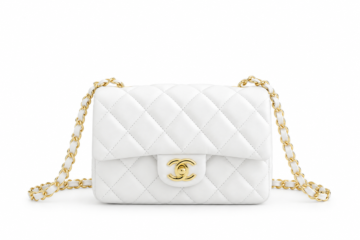 CHANNEL Quilted Shoulder Bag